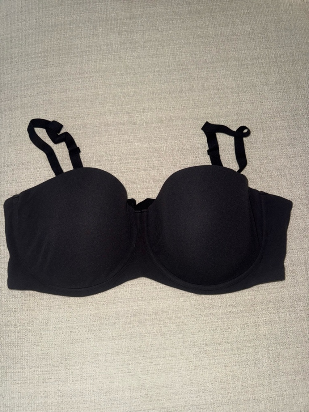 SKIMS Fits Everybody Strapless Bra